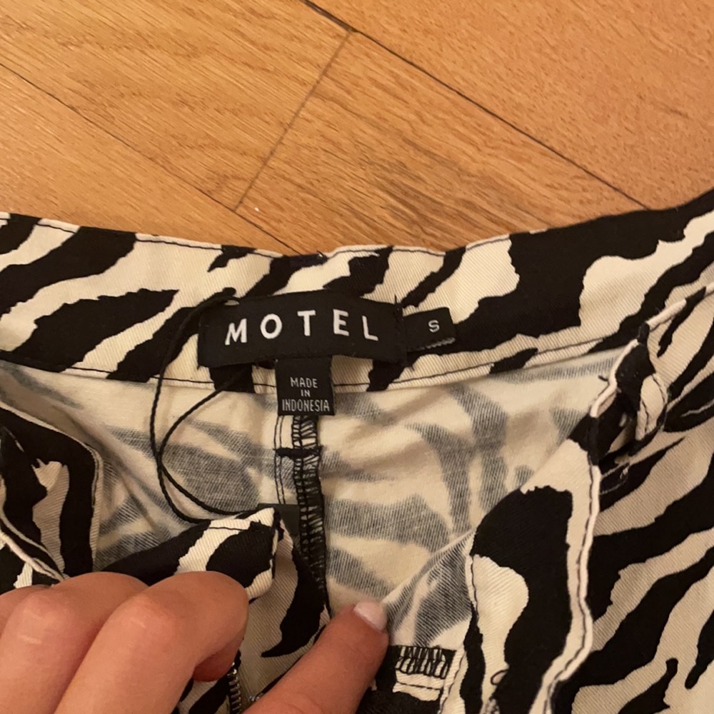Motel Rocks Zebra Pants - Picture 3 of 3